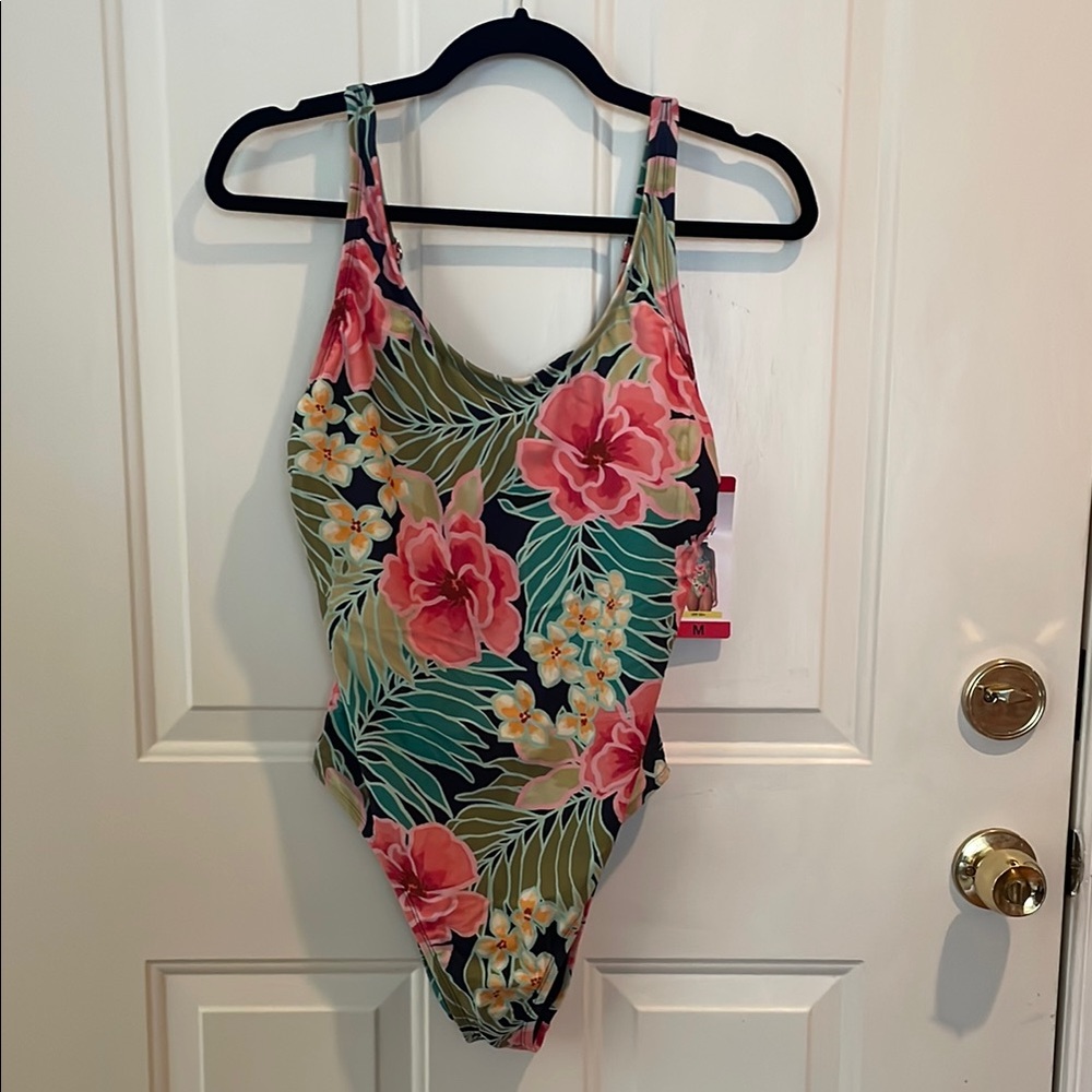 Hurley 1 piece swimsuit-NEW with tags-size medium